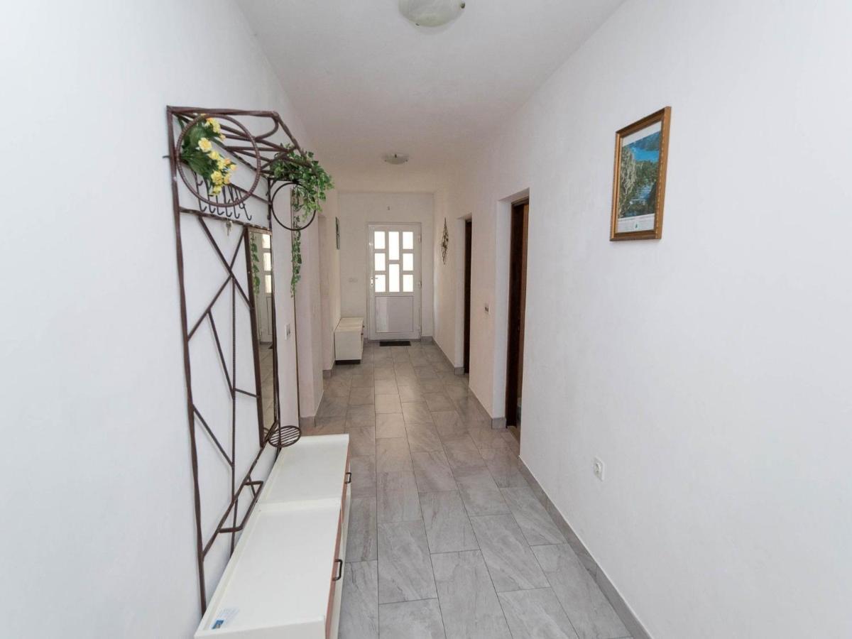 Apartments Biserka تْسْغيكفانِتْسا المظهر الخارجي الصورة