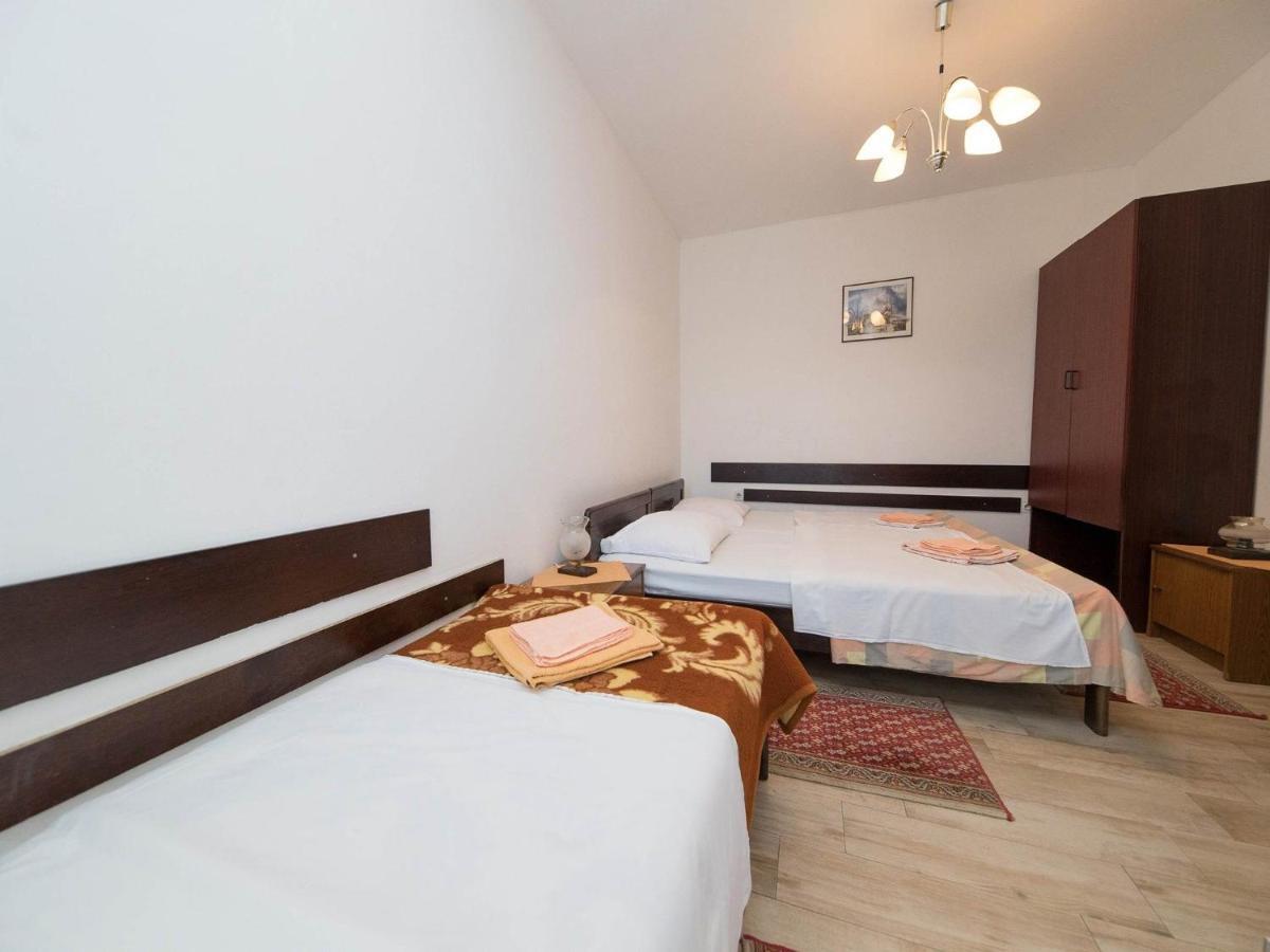 Apartments Biserka تْسْغيكفانِتْسا المظهر الخارجي الصورة
